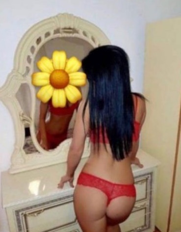 Mersin Merkez'in Çekici Escort Kızı Ela ile Tanışın