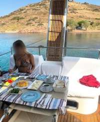 Büyüleyici ve Olağanüstü Pozcu Bayan Escort İle Tanışın