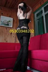 Çarpıcı ve Güzel: Mersin Merkez Escort Kızın Portresi