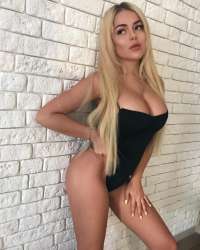 Mersin Merkez Escort Bayanın Seksi Bükümleri ve Unutulmaz Servisleri