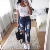 Mersin Merkez Escort: Hizmetinde Sınırları Zorlayan Bayan