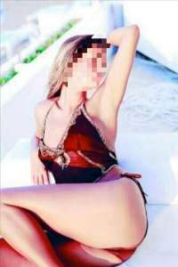 Pozcu Bayan Escort: Zarif ve Tutkulu