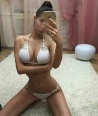 Pozcu Bayan Escort'a Büyüleyici Bir Bakış: Sizi Bekleyen Bir Dünya