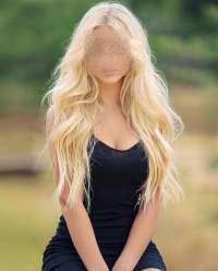 Pozcu Bayan Escort'un Ruhunu Kışkırtacak Seksi Saçların Altından